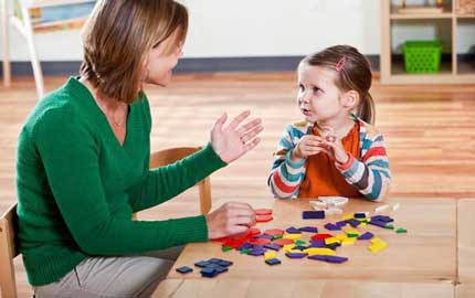 گفتاردرمانی برای کودکان اوتیسم